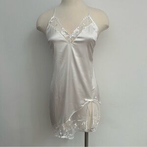 Elegant White Satin Bridal Lace Bow Night Gown Slip Small